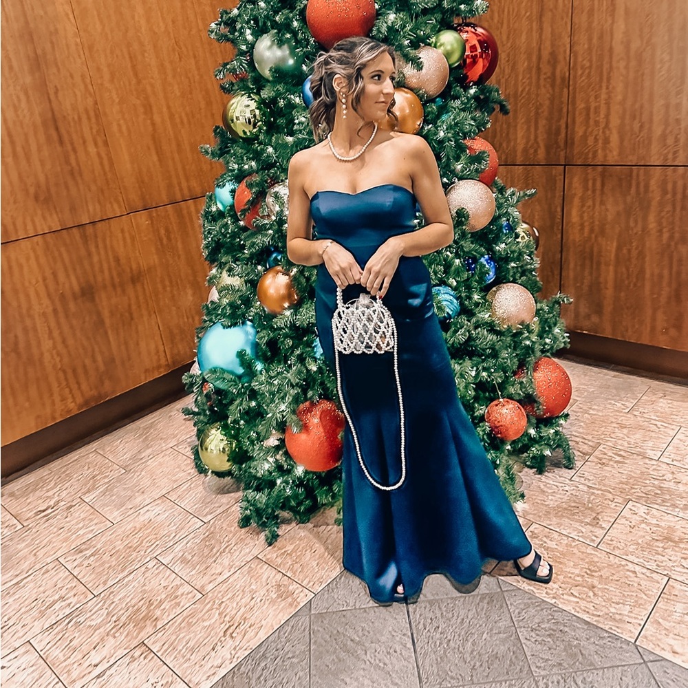 Navy Blue Mermaid Strapless Ball Gown